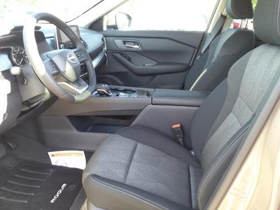 2025 Nissan Rogue FWD SV