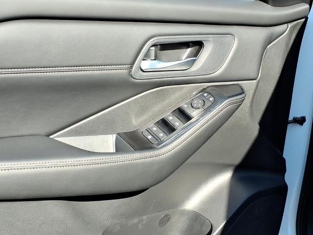 2026 Nissan Rogue 2026.5 FWD Dark Armor