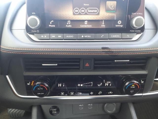 2025 Nissan Rogue Rock Creek®