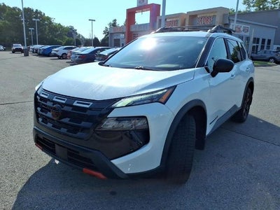2025 Nissan Rogue Rock Creek®