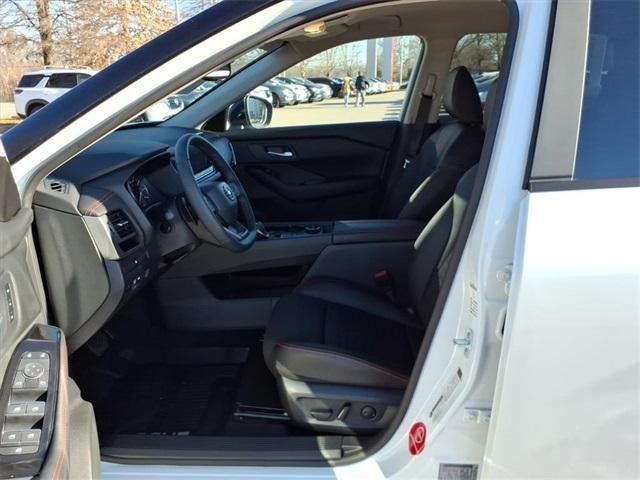 2025 Nissan Rogue Rock Creek®