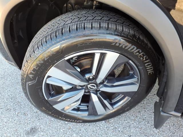 2025 Nissan Rogue FWD SL