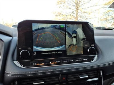 2022 Nissan Rogue SL