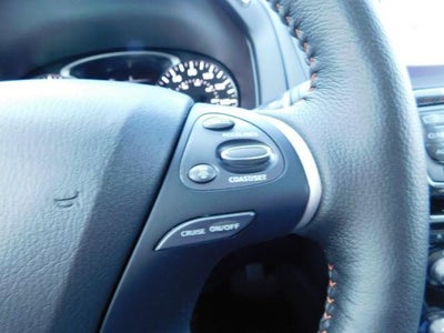 2020 Nissan Pathfinder FWD SL