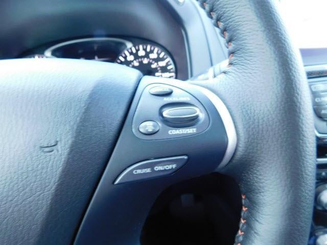 2020 Nissan Pathfinder FWD SL