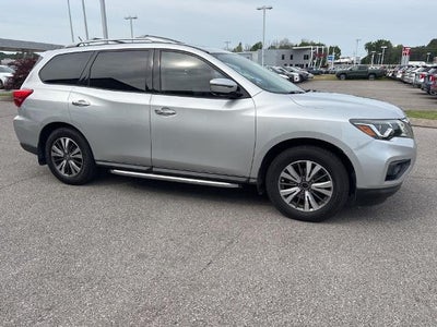 2017 Nissan Pathfinder 4x4 SL