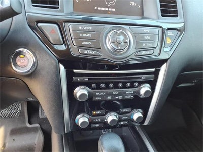 2018 Nissan Pathfinder FWD SV