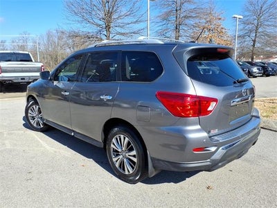 2018 Nissan Pathfinder FWD SV