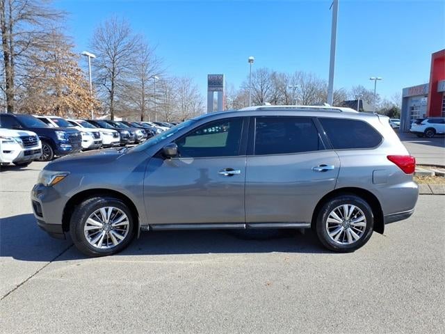 2018 Nissan Pathfinder FWD SV