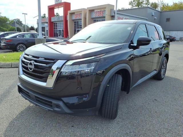 2022 Nissan Pathfinder S