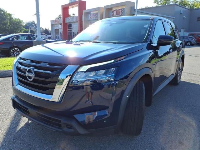 2022 Nissan Pathfinder S