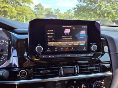 2022 Nissan Pathfinder SV 2WD