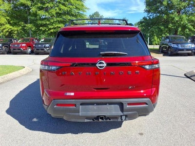 2022 Nissan Pathfinder SV 2WD