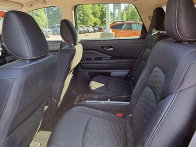 2022 Nissan Pathfinder SV 2WD