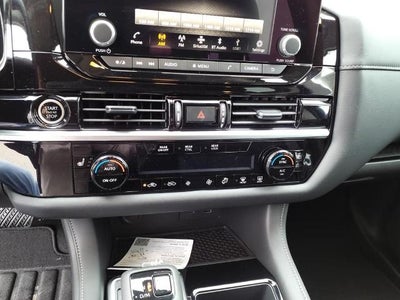 2024 Nissan Pathfinder SV 4WD