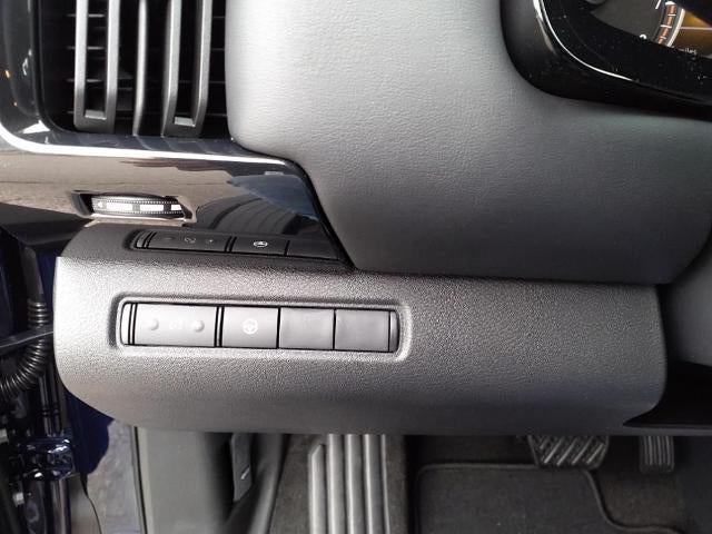2024 Nissan Pathfinder SV 4WD