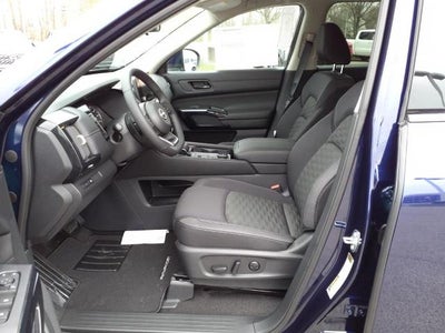 2024 Nissan Pathfinder SV 4WD