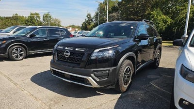 2025 Nissan Pathfinder Rock Creek®