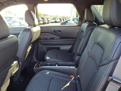 2025 Nissan Pathfinder Rock Creek 4WD