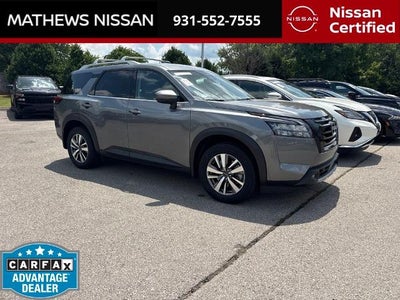 2025 Nissan Pathfinder SL