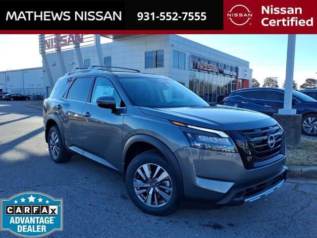 2025 Nissan Pathfinder SL