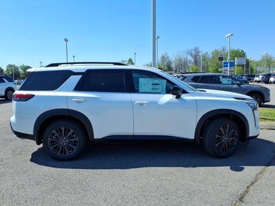 2026 Nissan Pathfinder SL