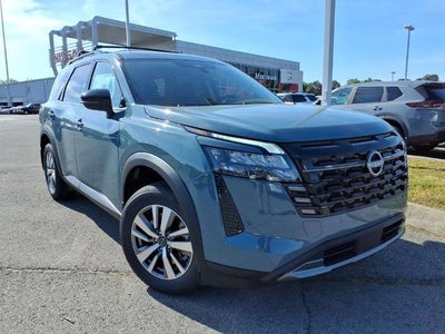 2026 Nissan Pathfinder SL 2WD