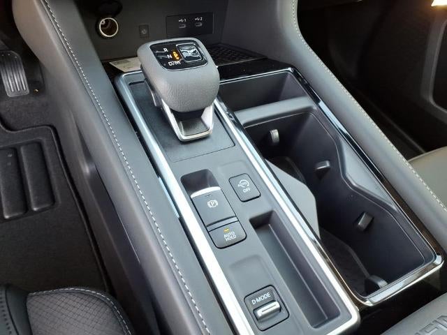 2026 Nissan Pathfinder SL 2WD