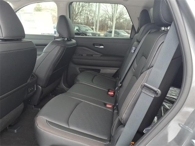 2026 Nissan Pathfinder SL 2WD