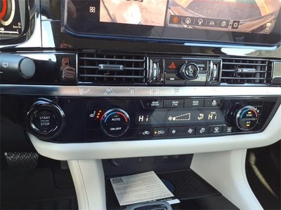 2026 Nissan Pathfinder SL 2WD