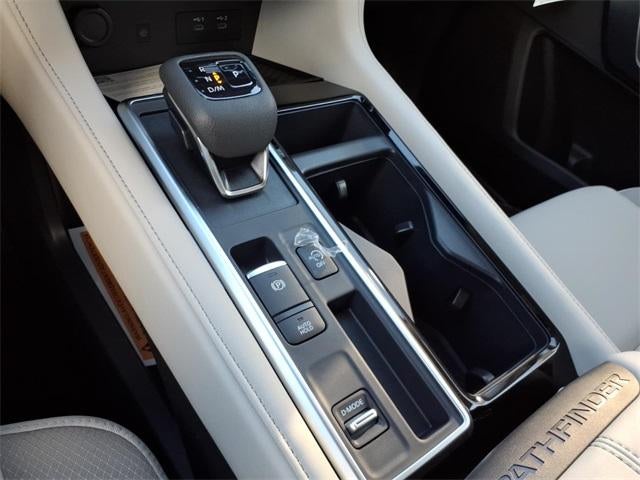 2026 Nissan Pathfinder SL 2WD