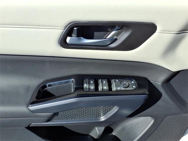 2026 Nissan Pathfinder SL 2WD