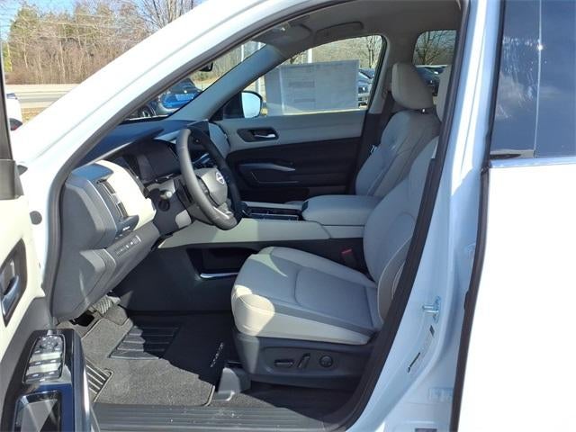 2026 Nissan Pathfinder SL 2WD