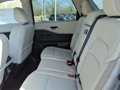 2026 Nissan Pathfinder SL 2WD