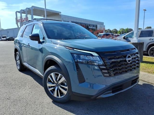 2026 Nissan Pathfinder SL 2WD's photo