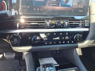 2026 Nissan Pathfinder SL 4WD