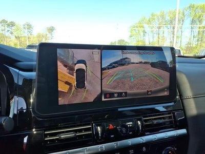2026 Nissan Pathfinder SL 4WD