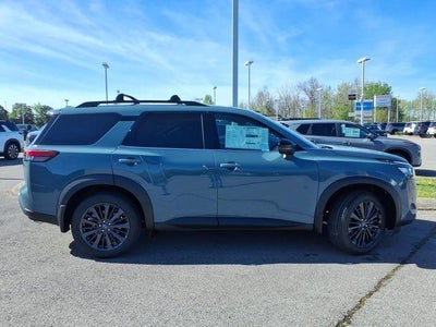 2026 Nissan Pathfinder SL 4WD