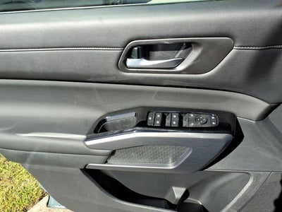 2026 Nissan Pathfinder SL 4WD