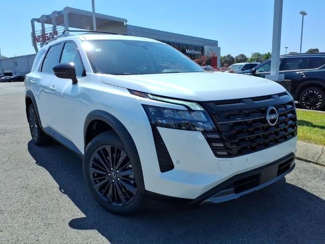 2026 Nissan Pathfinder SL 4WD's photo