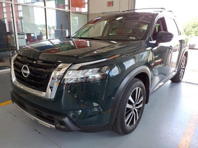 2024 Nissan Pathfinder Platinum