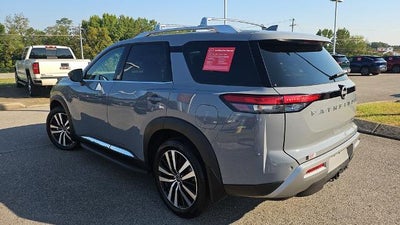 2025 Nissan Pathfinder Platinum