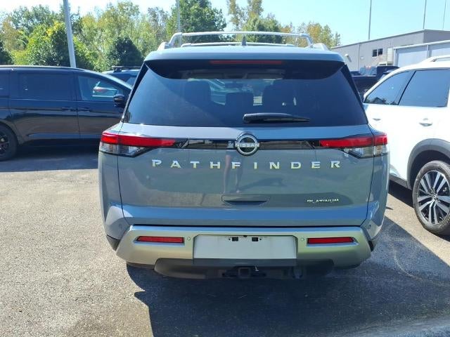 2025 Nissan Pathfinder Platinum