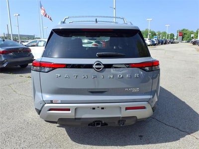 2024 Nissan Pathfinder Platinum