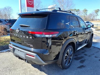 2026 Nissan Pathfinder Platinum