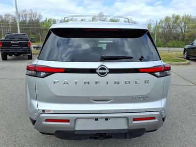 2024 Nissan Pathfinder Platinum