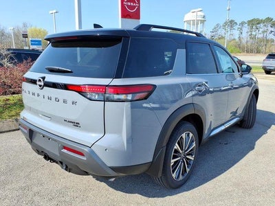 2026 Nissan Pathfinder Platinum