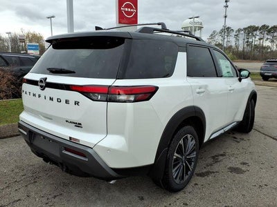 2026 Nissan Pathfinder Platinum