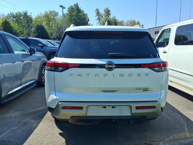 2025 Nissan Pathfinder Platinum