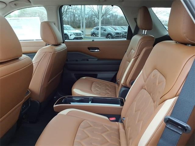 2026 Nissan Pathfinder Platinum 4WD